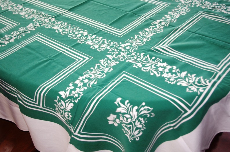 Vintage Large Printed Tablecloth Kelly Green Flower Vines /& Squares 1950s