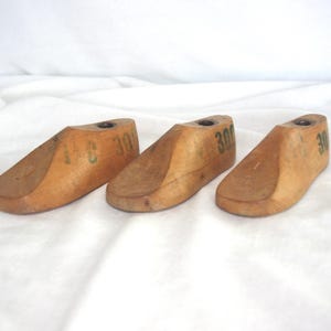 CHOICE - Vintage Wooden Shoe Last / Mold: Small, Child Size, &quot;30C&quot;
