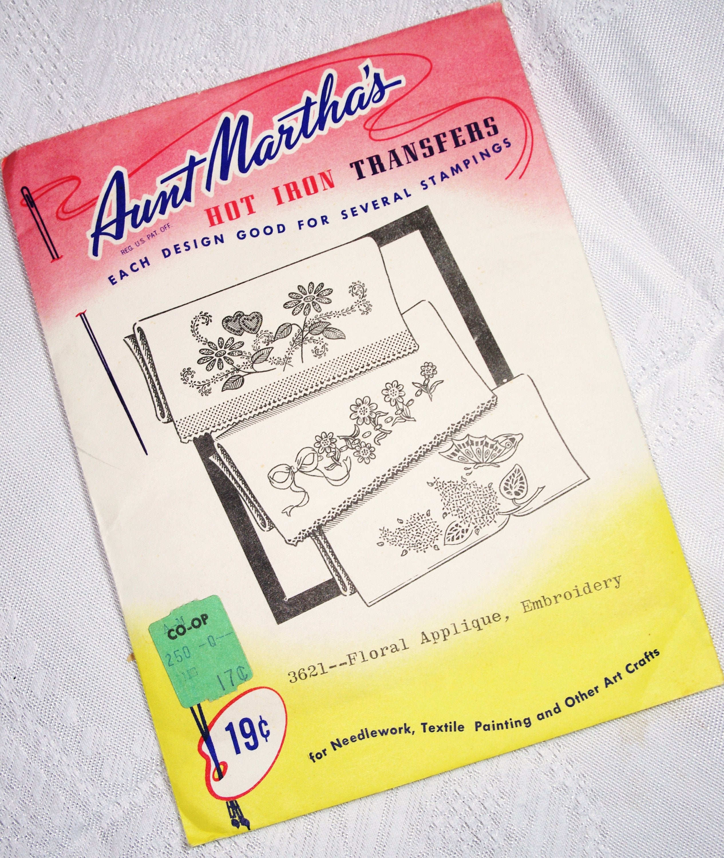 Aunt Martha's hot Iron Embroidery Transfer - Snowflakes