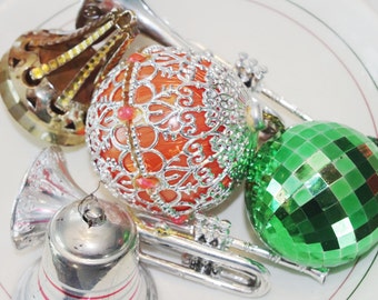 5 Vintage Plastic Christmas Ornaments: 1960s Horns Disco Ball Bell Atomic