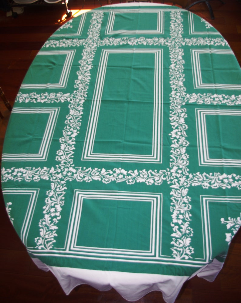 Vintage Large Printed Tablecloth Kelly Green Flower Vines /& Squares 1950s