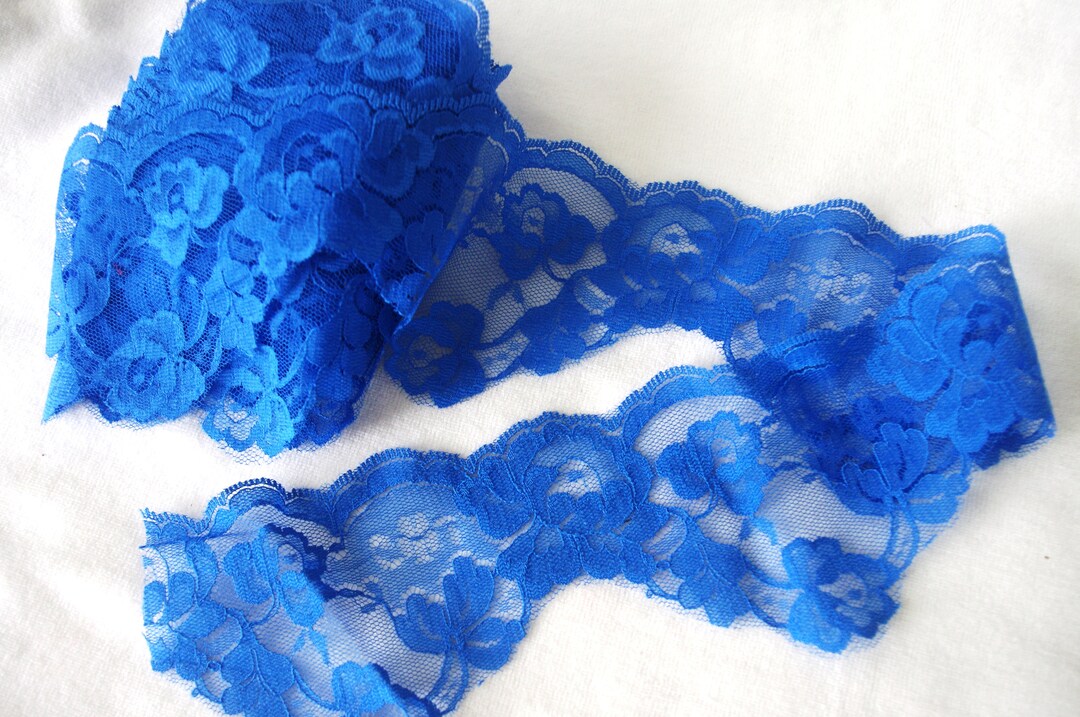 Vintage Machine Lace Trim / Edging: Large Roses With Leaves, Bright ...