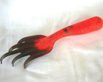 Vintage Garden Fork / Claw / Hand Tool / Rake: Rusty, Chippy, Painted Orange & Green, 10"