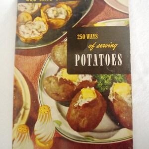 Vintage MCM Cookbook Booklet: &quot;250 Ways of Serving Potatoes&quot; 1950s / 1952 EUC