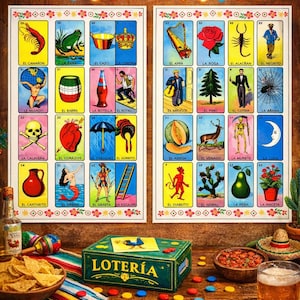 Puede incluir: Una escena festiva con un juego de Loteria, cartas coloridas, una caja verde y fichas. Las cartas muestran ilustraciones vibrantes y texto en español. Cerveza, salsa y un sombrero complementan el tema cultural.