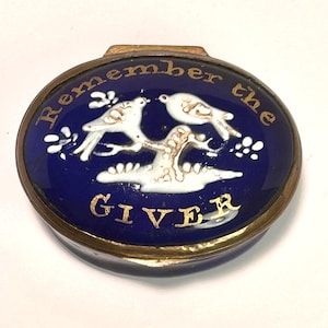 Remember the Giver – Antique enamel patch box, fine original condition c.1800