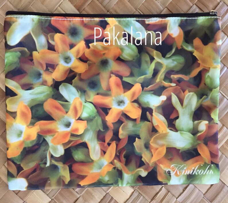 8x10 Lei Art Deluxe clutch with interior pocket Polyester