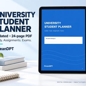 Könnte beinhalten: Ein digitaler Planer für Universitätsstudierende auf einem Tablet-Bildschirm mit blauem Hintergrund und weißem Text. Der Bildschirm zeigt den Titel University Student Planner, Abschnitte für Studium, Aufgaben und Prüfungen sowie ein Feld für Daten.