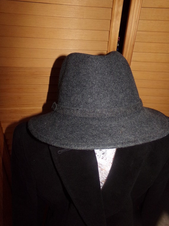 Vintage  100 % Wool Hat / Schuman Sullivan Hat  /… - image 10