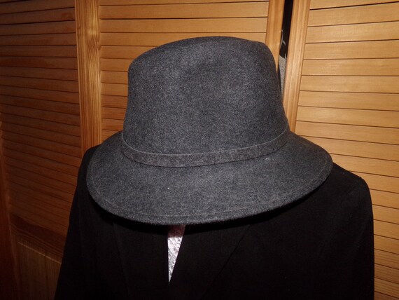 Vintage  100 % Wool Hat / Schuman Sullivan Hat  /… - image 9