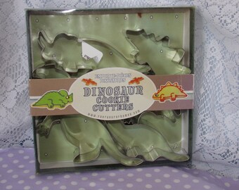 Childrens Dinosaur Cookie Cutter Set / 5 Piece set Dinosaurs /  Dinosaur Cutters  /   T- Rex Cookie cutter .  Dinosaur Birtday Party.