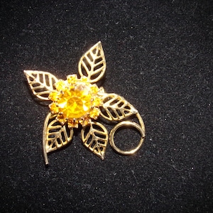 Mothers Gift /Spring Time Rhinestone Brooch / Retro Jewelry Brooch / Gold Tone Yellow Stone Brooch . Rhinestone Brooch . Vintage Brooch image 1