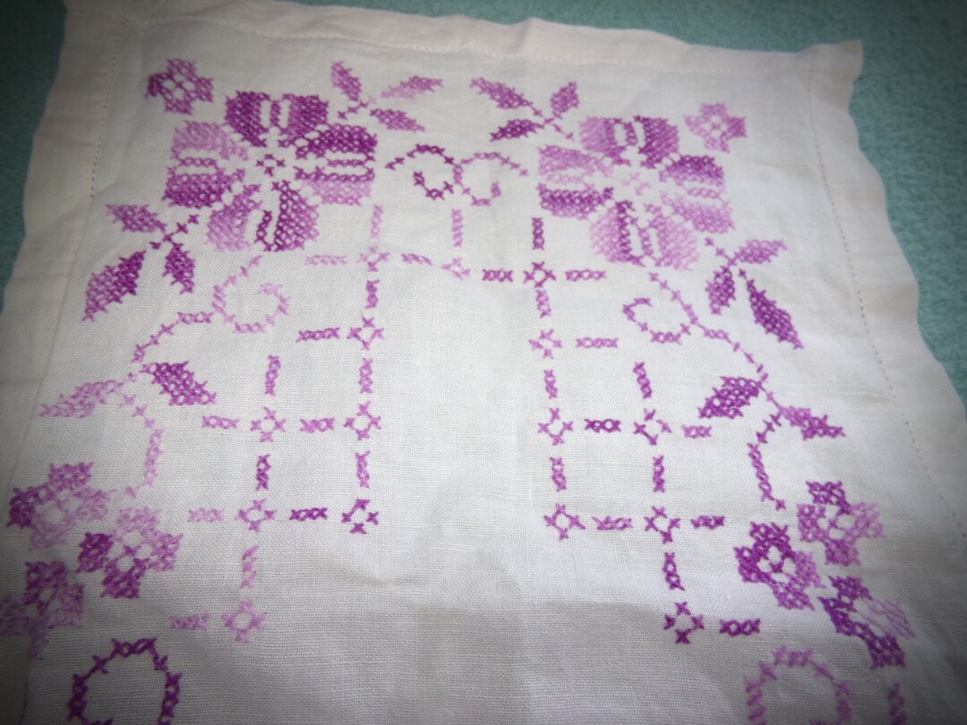 Vintage Linen Dresser Scarf / Cross Stitch Dresser Scarf / Vintage Table Runner / Antique White Color With Lavender Crass Stich - Etsy Vintage Linen Dresser Scarf / Cross Stitch Dresser Scarf / Vintage Table Runner / Antique White Color With Lavender Crass Stich - Etsy