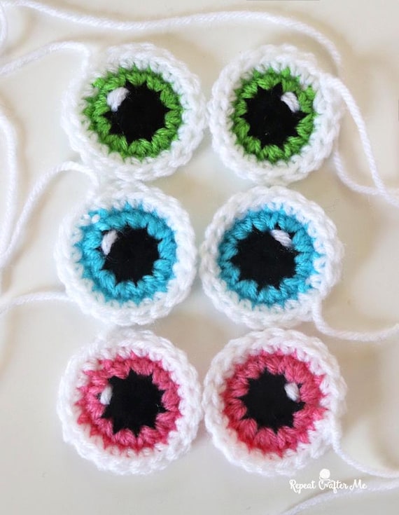 Crochet Cartoon Eyes Pattern - TWO Sizes!