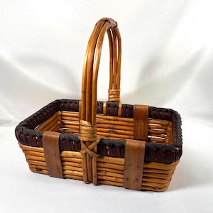 Vintage Bamboo Wicker Basket: MCM Decor, Brown & Golden Colors (11”x7”)