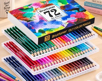 Puede incluir: Un juego de 72 lápices al óleo Brutfuner dispuestos en tres bandejas de plástico transparente. La tapa de la caja presenta un diseño colorido estilo acuarela con el texto Brutfuner 72 OIL PENCILS. Los lápices están organizados por color, incluyendo tonos de verde, rojo, azul, amarillo y morado.