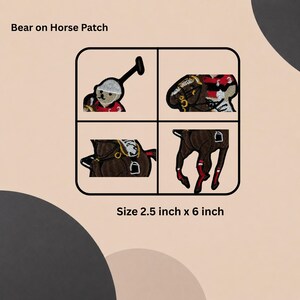 Puede incluir: Bear on Horse Patch. Cuatro secciones bordadas que muestran un oso con casco blanco sosteniendo un mazo, una cabeza de caballo, una silla de montar y patas de caballo. El parche mide 6,35 cm por 15,24 cm. Hilos en marrón, rojo, blanco y negro.
