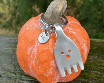 Fork ghost key chain, hand stamped Halloween keychain, keychain, ghost keychain, upcycled fork ghost keychain