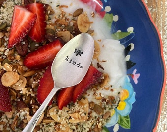 Be kind hand stamped vintAge spoon, bee kind, hand stamped spoon, bee spoon, vintage teaspoon