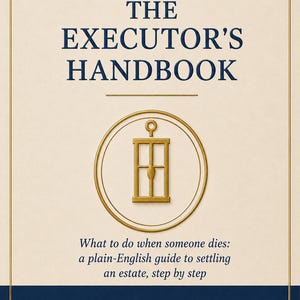 Puede incluir: Una portada de libro titulada THE EXECUTOR'S HANDBOOK con el subtítulo What to do when someone dies: a plain-English guide to settling an estate, step by step. El autor es Charles T. Kensington. Presenta un icono dorado circular de una ventana.