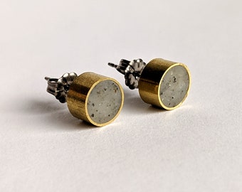 Simple Gray and Brass Stud Earrings, Minimal Round Geometric Granite Studs, Concrete and Gold Everyday Earrings, Hypoallergenic