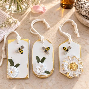 Gift Box| Aroma Stones | Gift Box | Essential Oil | Flowers | Gift | Diffuser | Aromatherapy | Home | No heat | Hanging Stone | Home Decor |