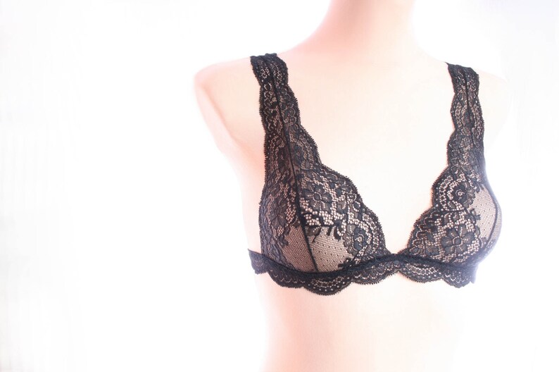 Lingerie 20/'s black Undies in Sheer Soft French Lace handmade of Fransik Soft-Bra