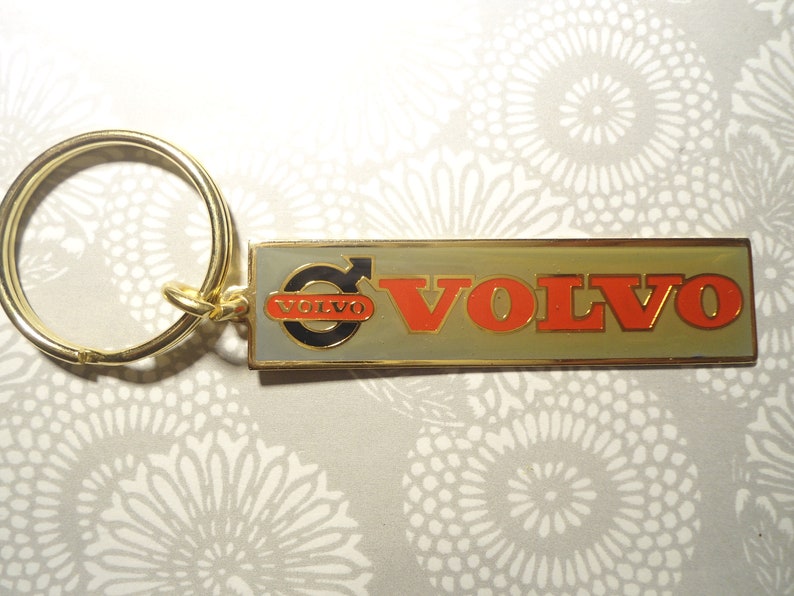 1 Goldplated Enameled Vintage Volvo Keyring - Etsy UK
