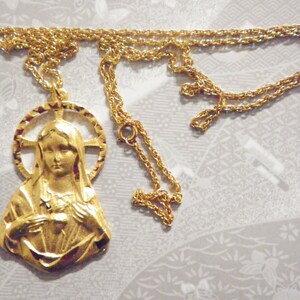 1 Goldplated Mother Mary Medallion on a 24&quot; Goldplated Chain