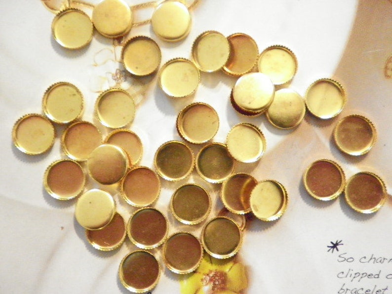 24 Brass 10mm Round Settings