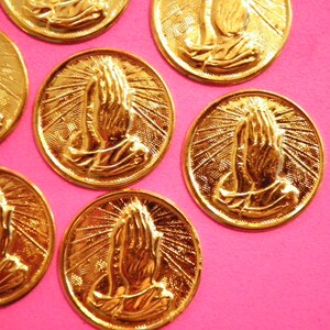 10 Vintage Goldplated 19mm Praying Hands Coins image 2