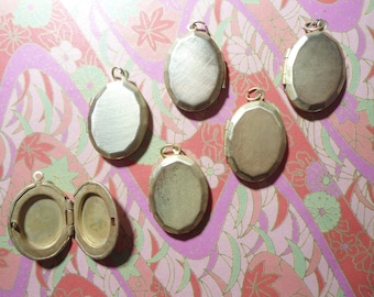 6 Vintage Brass 21x17mm Oval Lockets