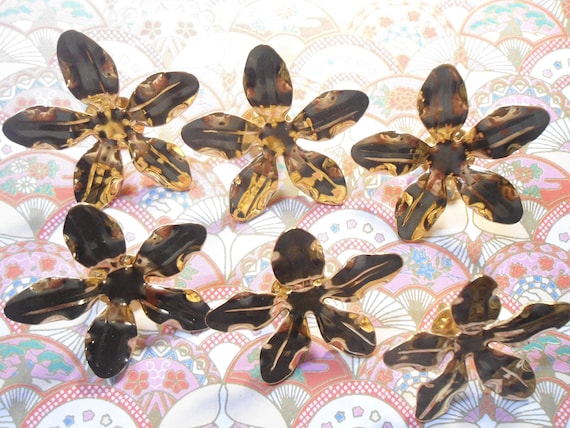 6 Goldplated Flower Pins Brooches - image 1