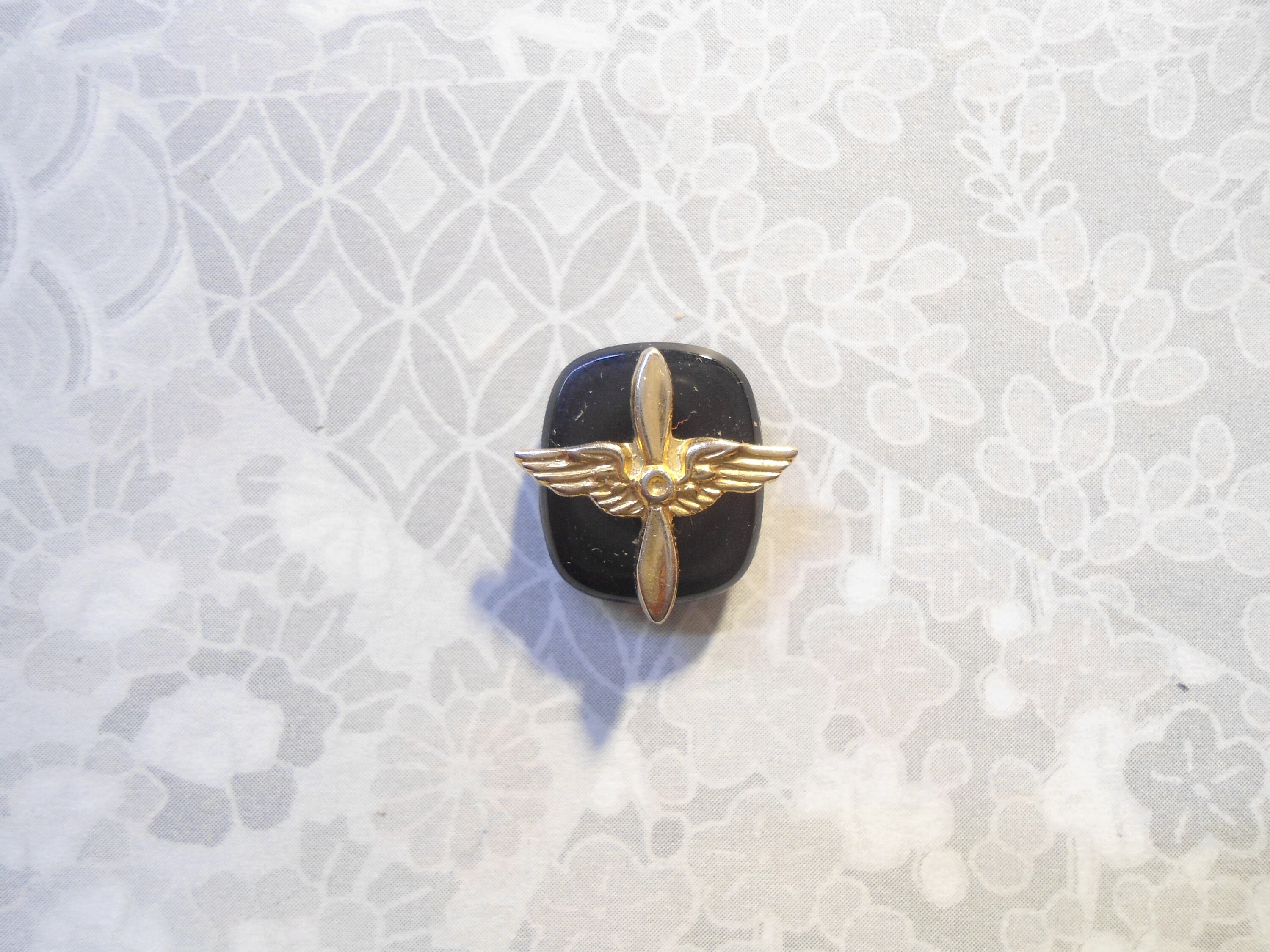 1 Goldplated WW2 Army Air Corp Military Badge on 12x10mm Black Onyx Stone