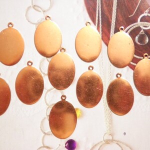 12 Vintage Coppercoated 25x18mm Oval-Einstellungen mit Schleife