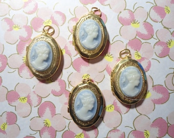 4 Goldplated Lockets with Blue Cameo