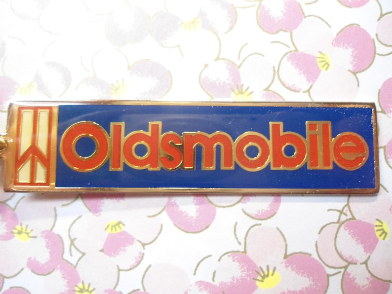 1 Vintage Oldsmobile Keyring Key Ring