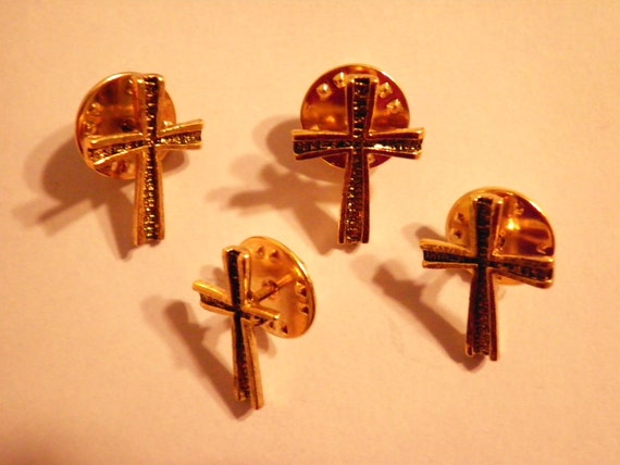 4 Vintage Goldplated Cross Pins - image 1