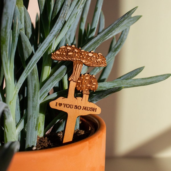 I Love You So Mush Mushroom Wood Plant Pick [Valentine's Day Gift, Plant Pun, Gifts for Her, Plant Lovers, Gift for Boyfriend, Husband, Dad]