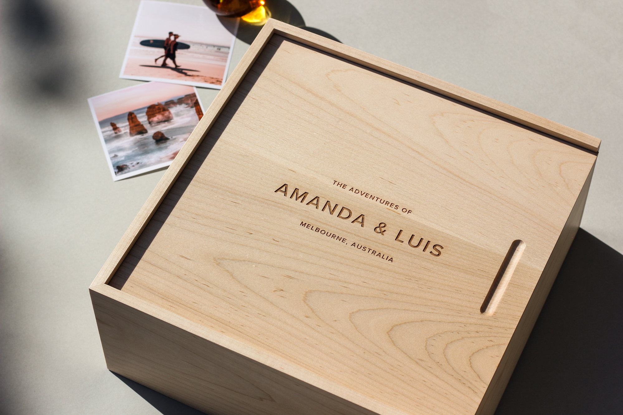 Boîte souvenir minimaliste moderne [Cadeau de mariage personnalisé, Cadeau d'anniversaire en bois, Boîte à souvenirs pour bébé, Cadeau de 5e anniversaire, Cadeau de naissance]