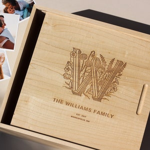 Floral Monogram Wooden Box [New Baby Gift, Personalized Wedding Gift, Keepsake Box, Baptism Gift Box, Wedding Box, Baby Keepsake Box]