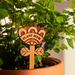 Plant Mom Flower Wood Plant Pick Encouraging, Uplifting, Houseplant Gifts for Her, Plant Lovers, Birthday, Housewarming Gift image 4