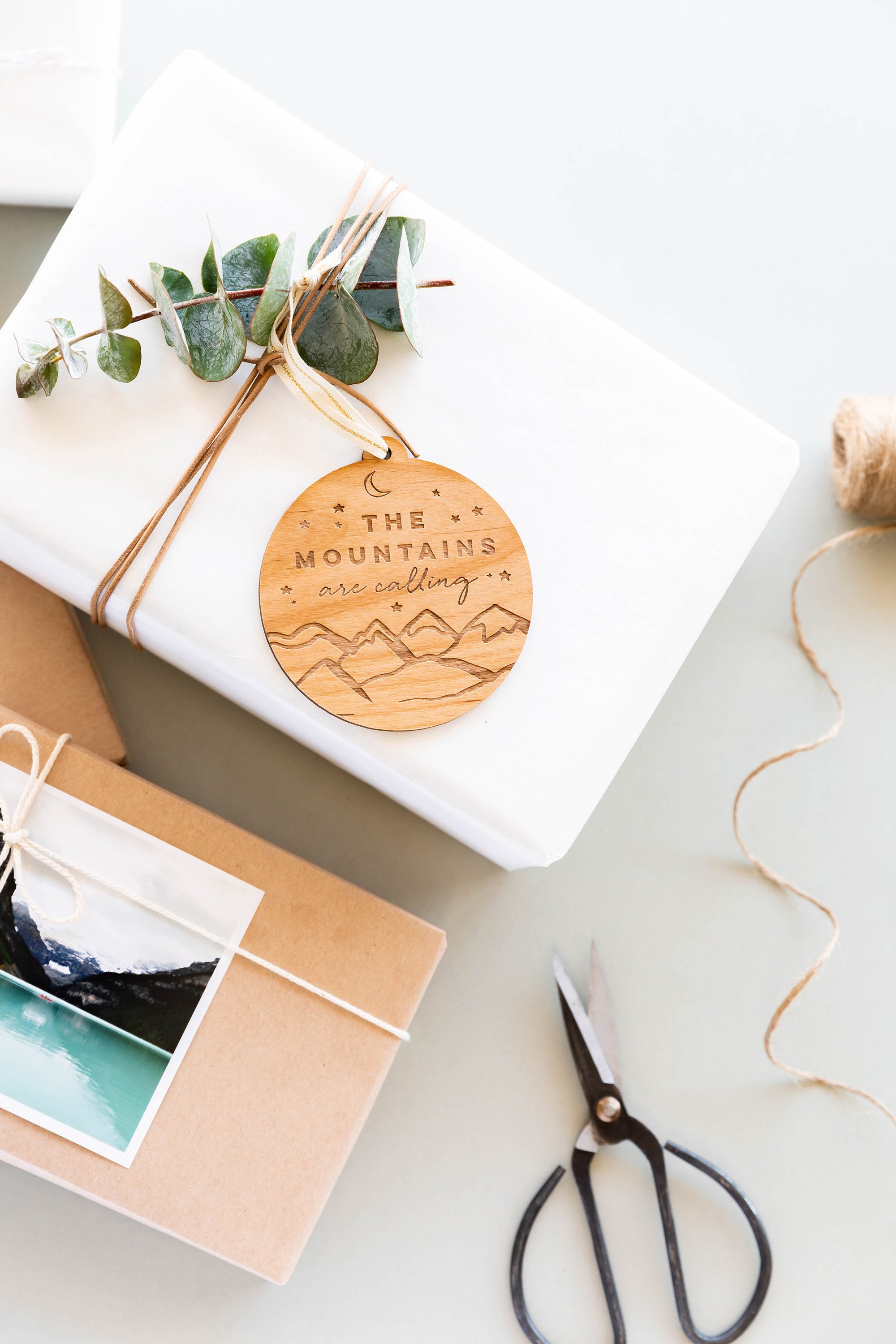 Les Montagnes Appellent L'ornement en Bois [Amour, Anniversaire, Cadeau Personnalisé, Message Saint-