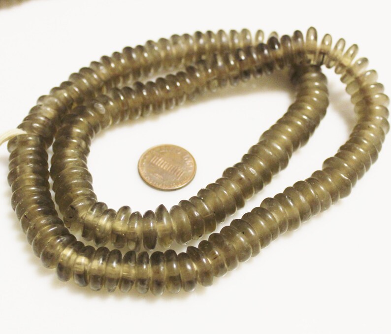 R111 Ethnic Beads Recycled Glass Beads made in Africa 54 cm Strand