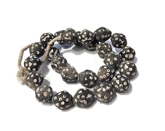 25 rustic clay beads handmade in Africa, ethnic beads, jewelry supplies (BK260)