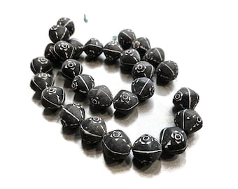 28 Handmade Clay Beads from Africa, Terra Cotta Beads, Ethnic Jewelry Supplies , Black and White beads (BK242)
