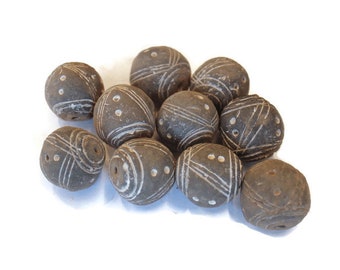 Large African Clay Beads From Mali, Tribal Beads, Ethnic Jewelry Supplies (AZ801)