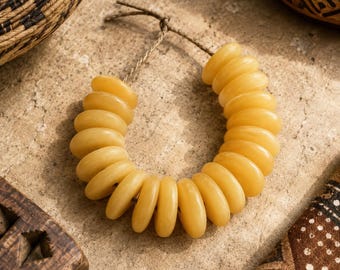 20 Grandes Contas Rondelle de Resina Amarela da Indonésia | Materiais para Bijuterias Boho Tribal | Contas Artesanais Marcantes para Artesanato (BK222)