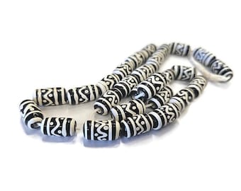 Black and White Indonesian Zig Zag Beads,Tribal Beads Made in Indonesia ,Java Glass Beads , Ethnic Beads (BK247)