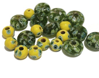 Green and Yellow Venetian Style Glass beads handmade in India (AZ832)